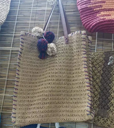 Papirnata kvačkana ženska poletna velika torba